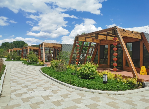 长春人身边的“天池”——莲花山俏天池度假营地